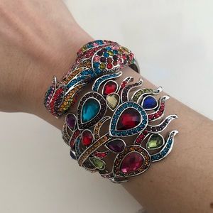 NIB BEAUTIFUL bejeweled peacock bangle bracelet